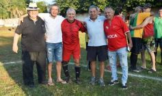 Foto de la galería: Torneo Arañita Trinidad: con las ex glorias en cancha, Villa Cabello gritó campeón