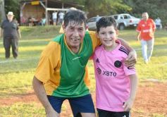 Foto de la galería: Torneo Arañita Trinidad: con las ex glorias en cancha, Villa Cabello gritó campeón