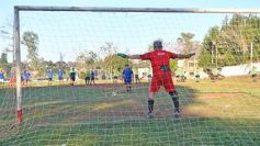 Foto de la galería: Torneo Arañita Trinidad: con las ex glorias en cancha, Villa Cabello gritó campeón
