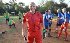 Foto de la galería: Torneo Arañita Trinidad: con las ex glorias en cancha, Villa Cabello gritó campeón