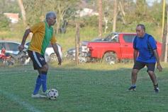 Foto de la galería: Torneo Arañita Trinidad: con las ex glorias en cancha, Villa Cabello gritó campeón
