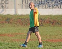 Foto de la galería: Torneo Arañita Trinidad: con las ex glorias en cancha, Villa Cabello gritó campeón