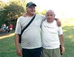 Foto de la galería: Torneo Arañita Trinidad: con las ex glorias en cancha, Villa Cabello gritó campeón