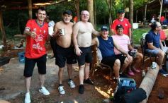Foto de la galería: Torneo Arañita Trinidad: con las ex glorias en cancha, Villa Cabello gritó campeón