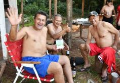 Foto de la galería: Torneo Arañita Trinidad: con las ex glorias en cancha, Villa Cabello gritó campeón