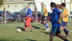 Foto de la galería: Torneo Arañita Trinidad: con las ex glorias en cancha, Villa Cabello gritó campeón