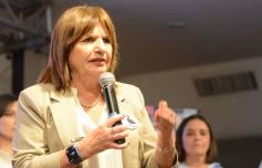 Foto de la galería: Patricia Bullrich en Posadas: lo que dejó el cierre de campaña con los candidatos misioneros