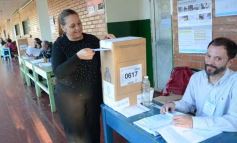 Foto de la galería: Paso 2023: postales del domingo electoral en la ciudad
