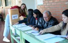 Foto de la galería: Paso 2023: postales del domingo electoral en la ciudad