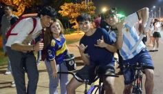 Foto de la galería: Estudiantina 2023: aunque en otro escenario, el entusiasmo estudiantil no faltó en la primera prueba piloto