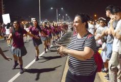 Foto de la galería: Estudiantina 2023: aunque en otro escenario, el entusiasmo estudiantil no faltó en la primera prueba piloto