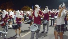 Foto de la galería: Estudiantina 2023: aunque en otro escenario, el entusiasmo estudiantil no faltó en la primera prueba piloto