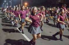 Foto de la galería: Estudiantina 2023: aunque en otro escenario, el entusiasmo estudiantil no faltó en la primera prueba piloto