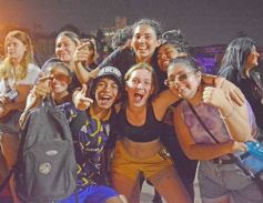 Foto de la galería: Estudiantina 2023: aunque en otro escenario, el entusiasmo estudiantil no faltó en la primera prueba piloto