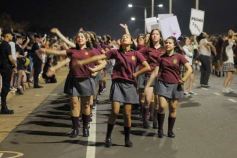 Foto de la galería: Estudiantina 2023: aunque en otro escenario, el entusiasmo estudiantil no faltó en la primera prueba piloto