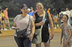 Foto de la galería: Estudiantina 2023: aunque en otro escenario, el entusiasmo estudiantil no faltó en la primera prueba piloto