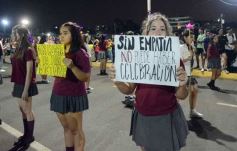 Foto de la galería: Estudiantina 2023: aunque en otro escenario, el entusiasmo estudiantil no faltó en la primera prueba piloto