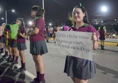 Foto de la galería: Estudiantina 2023: aunque en otro escenario, el entusiasmo estudiantil no faltó en la primera prueba piloto