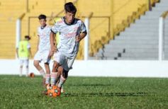 Foto de la galería: Youth Cup del Bayern: el talento misionero hizo centro en las semifinales en Santa Inés