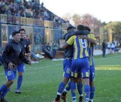 Foto de la galería: Torneo Provincial: Mitre pisó fuerte en casa y sacó boleto a la final