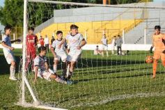 Foto de la galería: Final de la Youth Cup: los 10 de la tierra colorada, en las puertas del Bayern