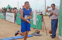 Foto de la galería: Llegada en La Cascada de los participantes de la Maratón Posadas Futura
