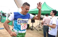 Foto de la galería: Llegada en La Cascada de los participantes de la Maratón Posadas Futura