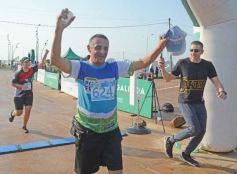 Foto de la galería: Llegada en La Cascada de los participantes de la Maratón Posadas Futura