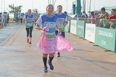 Foto de la galería: Llegada en La Cascada de los participantes de la Maratón Posadas Futura