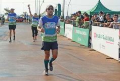 Foto de la galería: Llegada en La Cascada de los participantes de la Maratón Posadas Futura