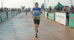 Foto de la galería: Llegada en La Cascada de los participantes de la Maratón Posadas Futura