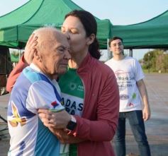Foto de la galería: Llegada en La Cascada de los participantes de la Maratón Posadas Futura