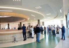 Foto de la galería: Explorando la muestra de arte 'Habitar' de Alberto Mathot en Silicon Misiones