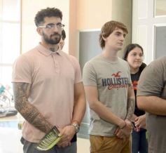 Foto de la galería: Explorando la muestra de arte 'Habitar' de Alberto Mathot en Silicon Misiones