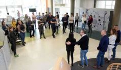 Foto de la galería: Explorando la muestra de arte 'Habitar' de Alberto Mathot en Silicon Misiones