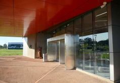 Foto de la galería: Explorando la muestra de arte 'Habitar' de Alberto Mathot en Silicon Misiones