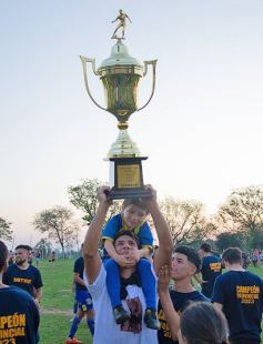 Foto de la galería: Mitre arrasa a River de Villa Bonita y se corona campeón del torneo Provincial