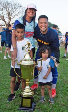 Foto de la galería: Mitre arrasa a River de Villa Bonita y se corona campeón del torneo Provincial