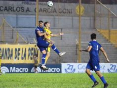 Foto de la galería: Federal A: en el debut de Módica, Crucero empató y sigue fuera del descenso