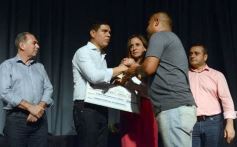 Foto de la galería: Con herramientas y maquinarias, beneficiaron el trabajo de más de 300 productores misioneros