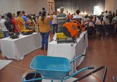 Foto de la galería: Con herramientas y maquinarias, beneficiaron el trabajo de más de 300 productores misioneros