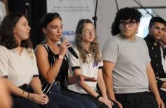 Sixto Fotografías. Sociedad. Centro del Conocimiento - Parlamento Juvenil del Mercosur: los estudiantes misioneros eligieron sus representantes para la etapa nacional