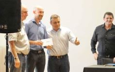 Foto de la galería: Continuidad en obras públicas: el Gobierno Provincial destinó fondos a los 78 municipios