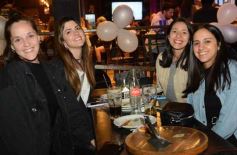 Foto de la galería: Noche de viernes: para el disfrute y encuentro, la cita para locales y turistas estuvo en la Costa posadeña