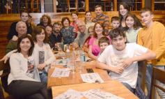 Foto de la galería: Noche de viernes: para el disfrute y encuentro, la cita para locales y turistas estuvo en la Costa posadeña