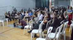 Foto de la galería: MetaLiteratura: se presentó el libro de poesía y tributo metalero de Matías Voynes 