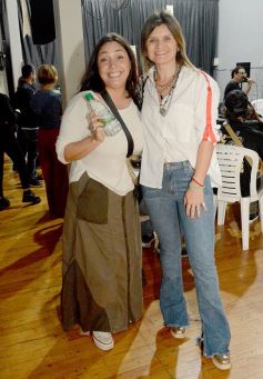 Foto de la galería: MetaLiteratura: se presentó el libro de poesía y tributo metalero de Matías Voynes 