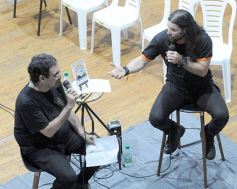 Foto de la galería: MetaLiteratura: se presentó el libro de poesía y tributo metalero de Matías Voynes 