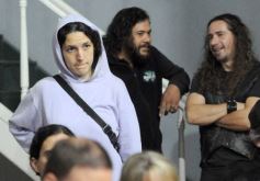 Foto de la galería: MetaLiteratura: se presentó el libro de poesía y tributo metalero de Matías Voynes 