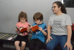 Foto de la galería: MetaLiteratura: se presentó el libro de poesía y tributo metalero de Matías Voynes 